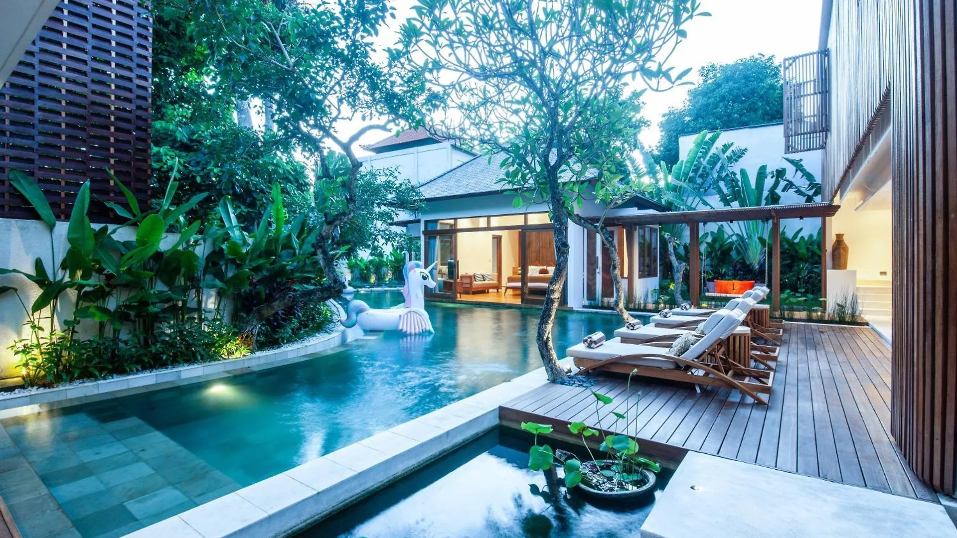 Seminyak Villa Paya Paya Luxury Near Beach-Potato Head