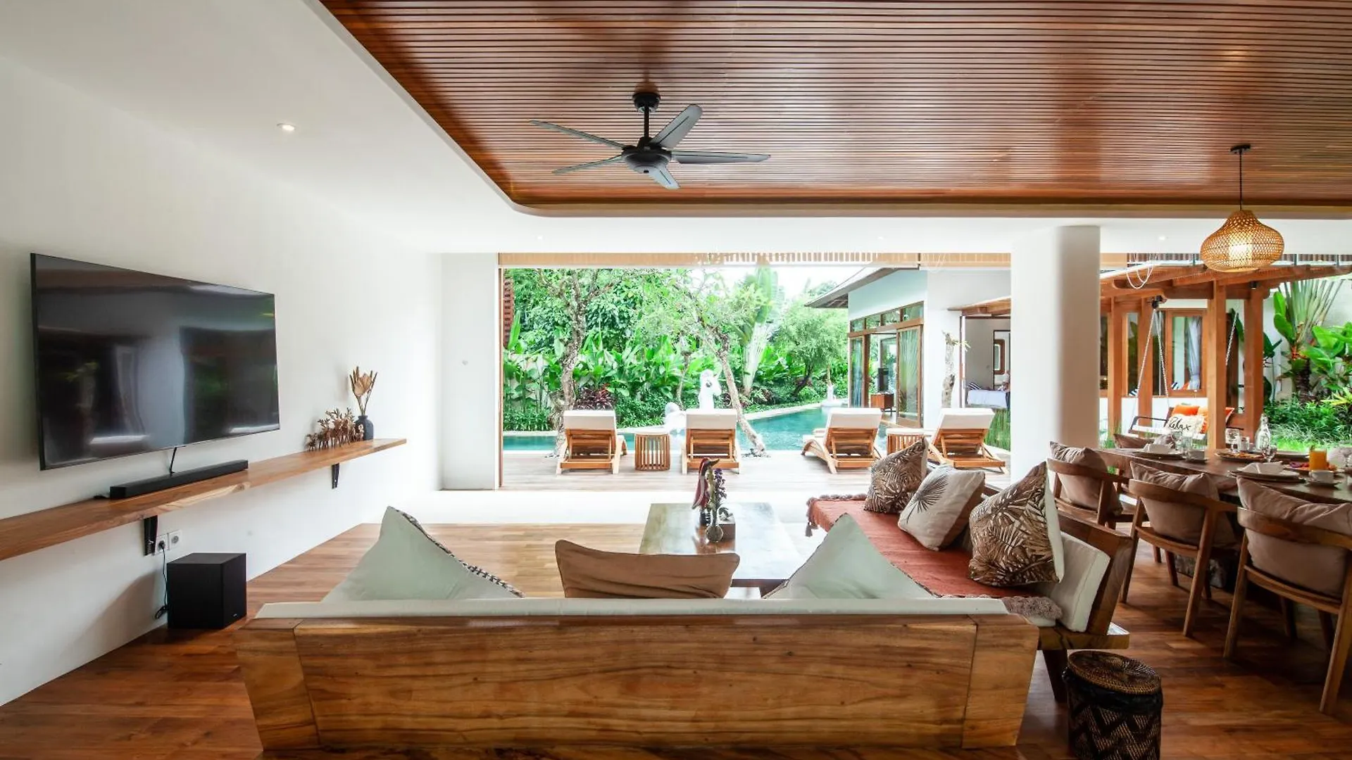 Seminyak Villa Paya Paya Luxury Near Beach-Potato Head 0*,  Indonésia