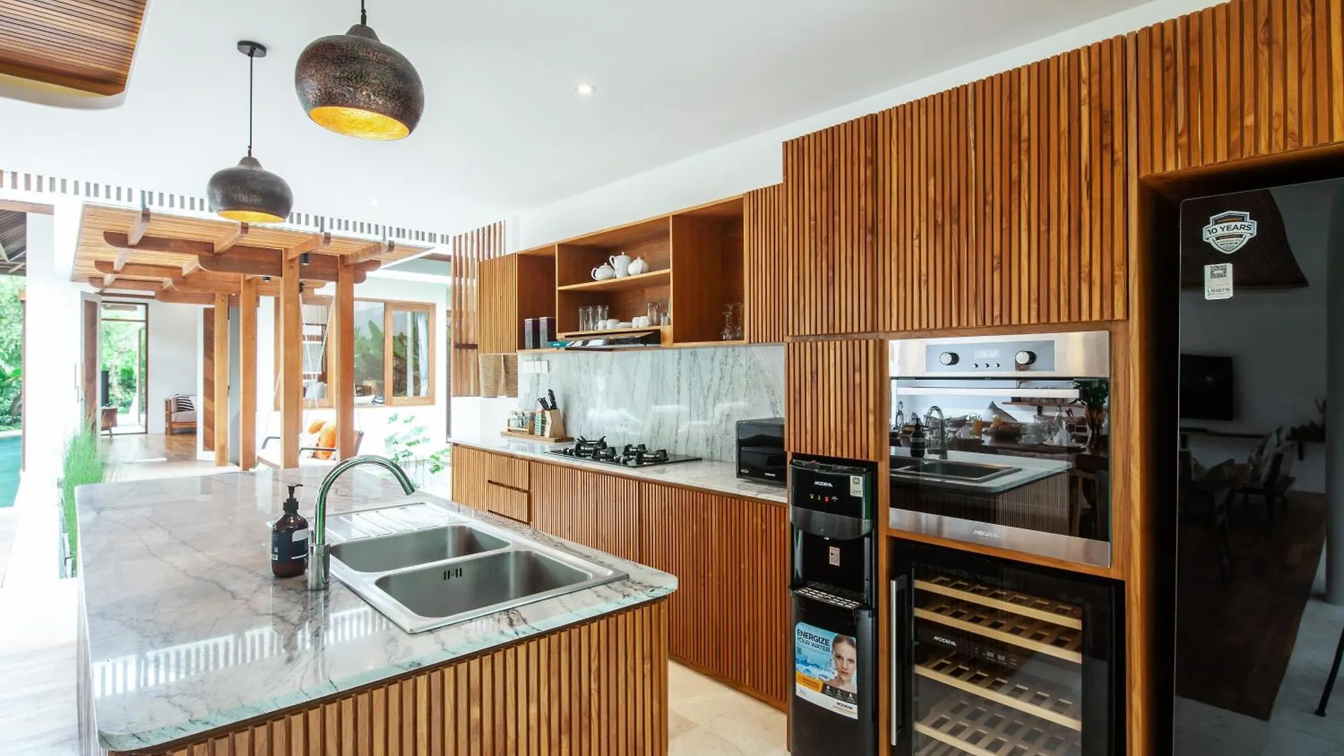 Seminyak Villa Paya Paya Luxury Near Beach-Potato Head