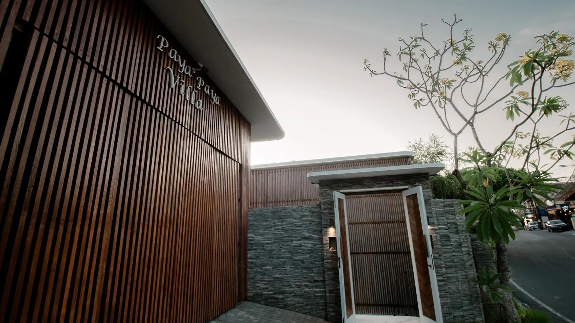 Seminyak Villa Paya Paya Luxury Near Beach-Potato Head