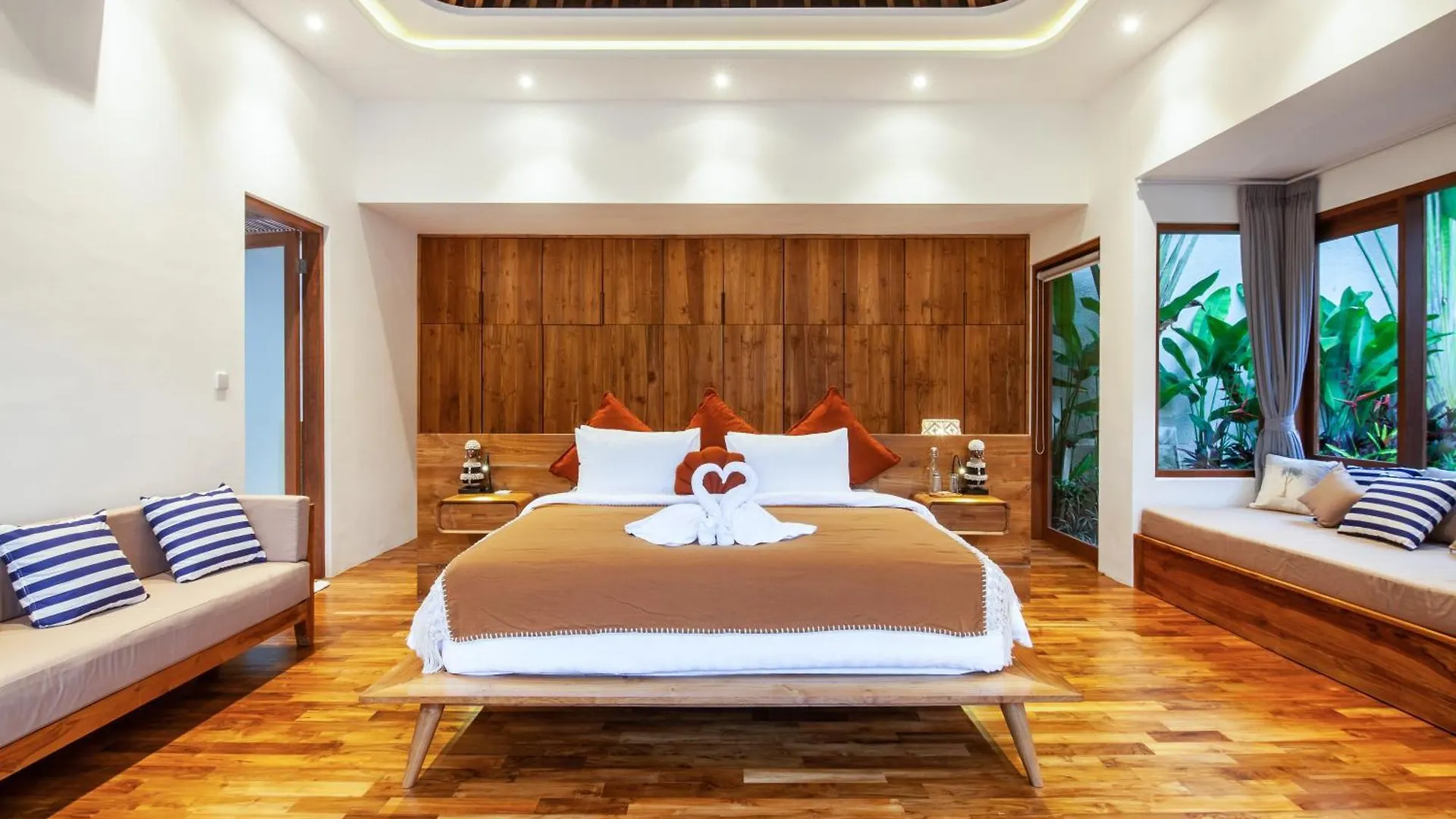 Seminyak Villa Paya Paya Luxury Near Beach-Potato Head