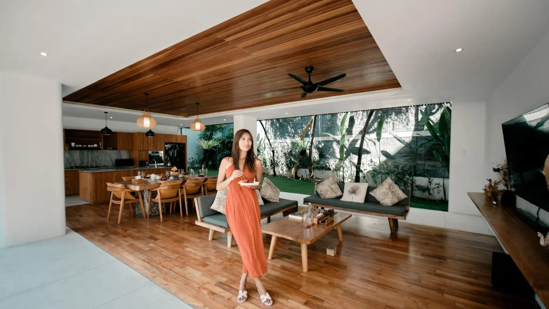Seminyak Villa Paya Paya Luxury Near Beach-Potato Head